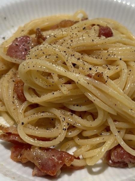 Lynhurtig autentisk Spaghetti Carbonara-billede-1